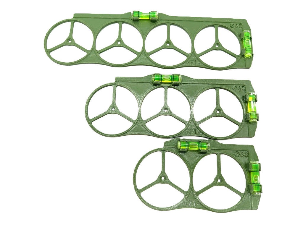 Szablony z poziomicami do wymiarowania otworów puszek elektrycznych / gniazdek Ø68 mm, 3 szt.