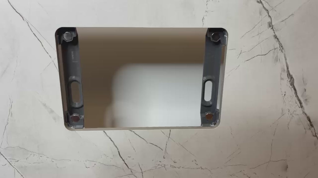 Ukryty przycisk spłukujący, szeroki